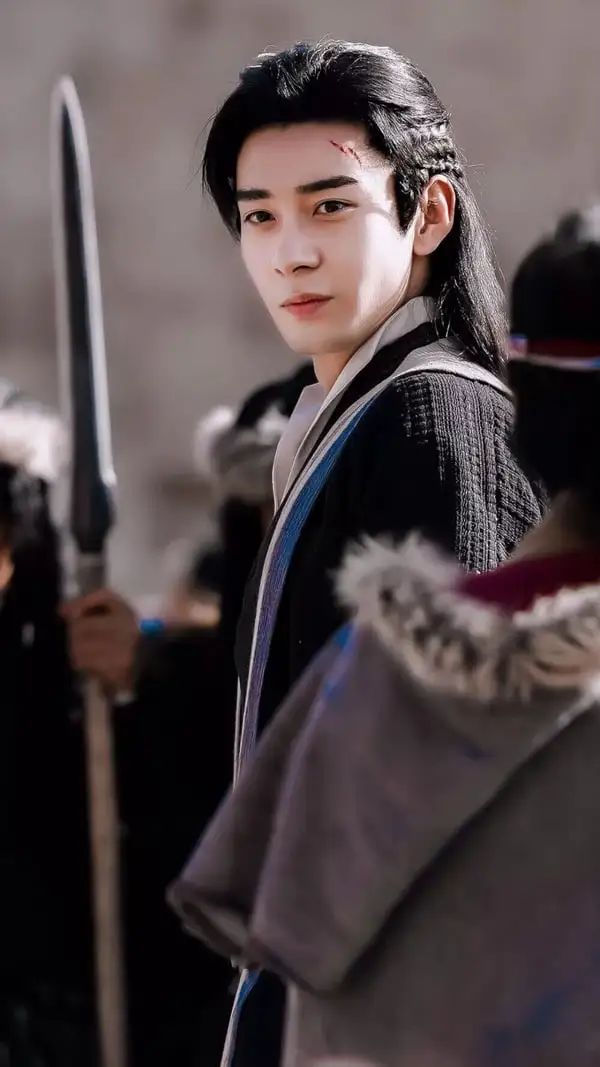 吴磊:少年英气,古装战神吴磊的古装角色,无论是《星汉灿烂》中霸道而