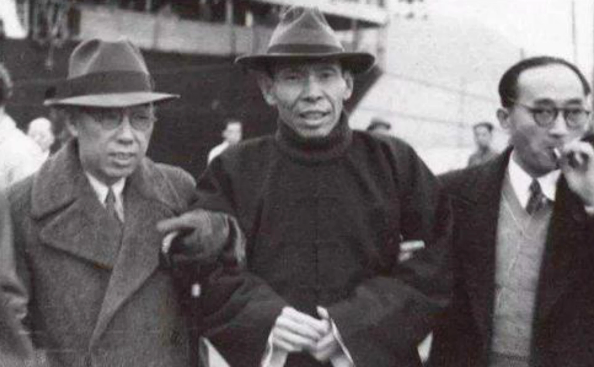 1950年杜月笙听说上海要处决两位要犯吓得一病不起数月后去世