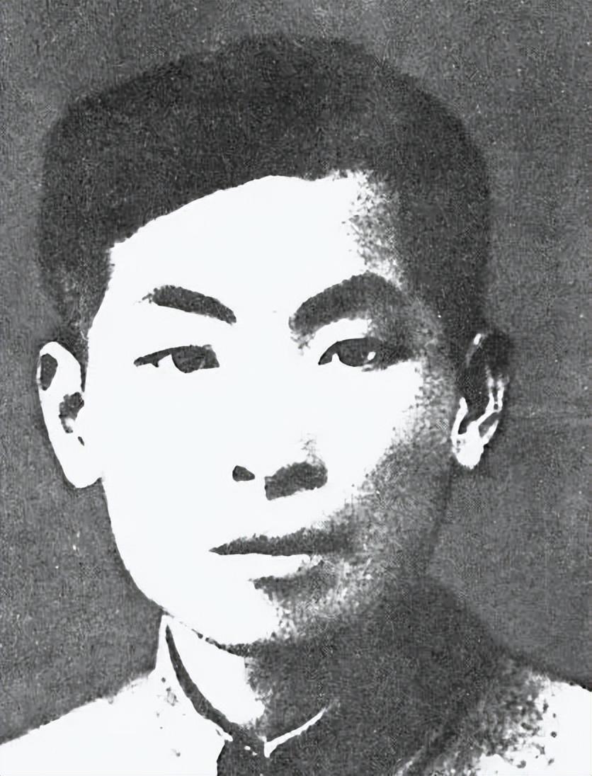 1944年叶飞去诊所看牙时见到墙上的字画回来后急令抓捕牙医