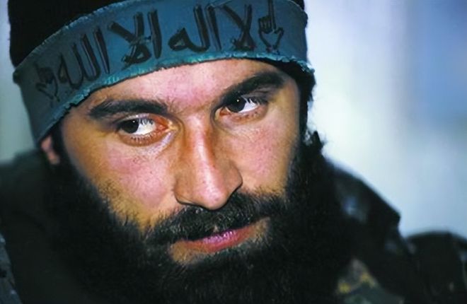 美国人又怎么对他如此忌惮?基是何方?