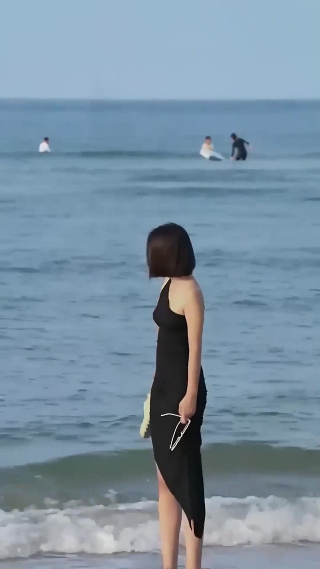 性感身材 泳装美女 天气在回暖 往后的日子里都充满希望!