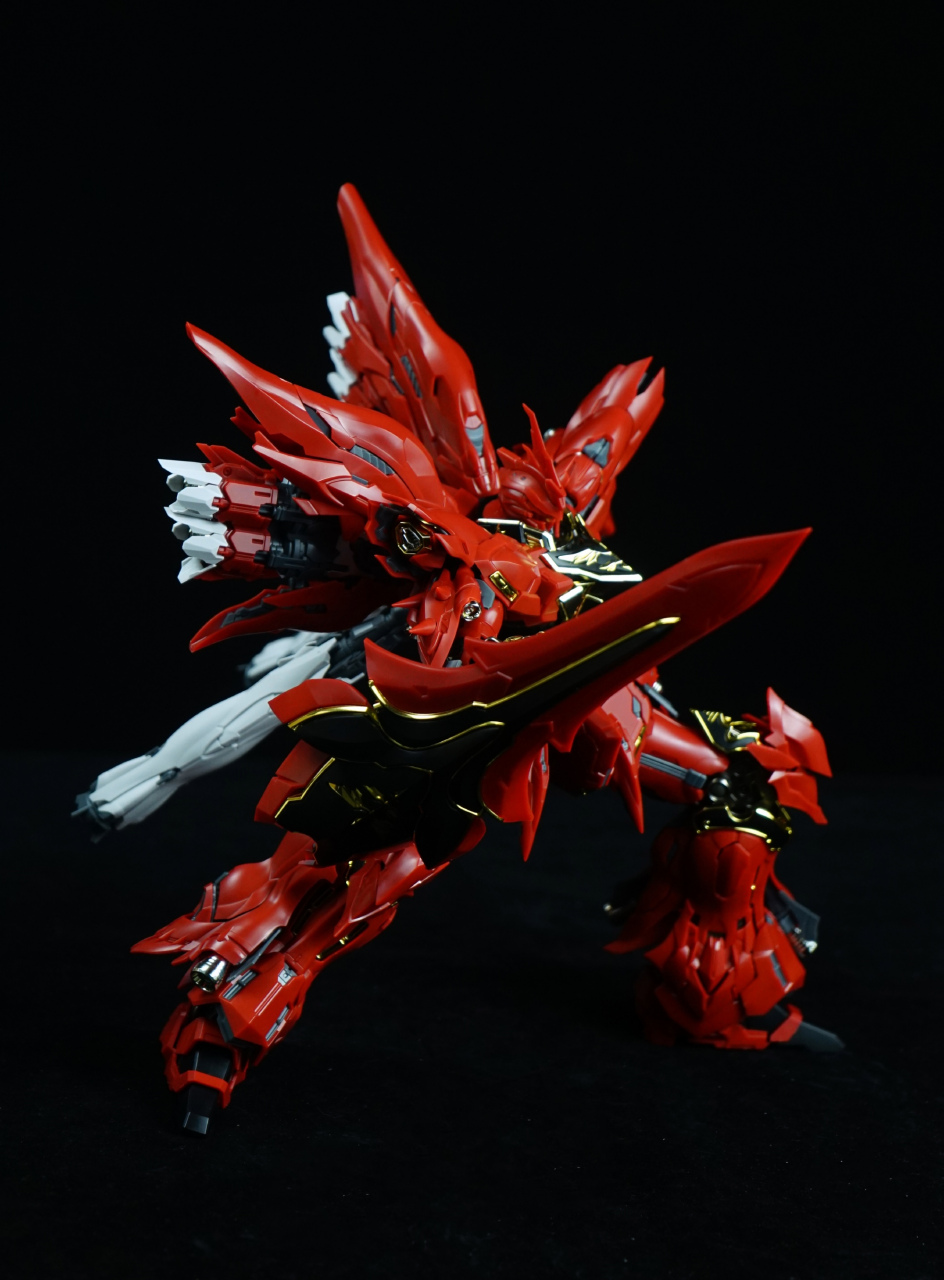 模型欣赏:铁创模型 mg 新安洲合金骨架实物展示,可以组合出模型主体