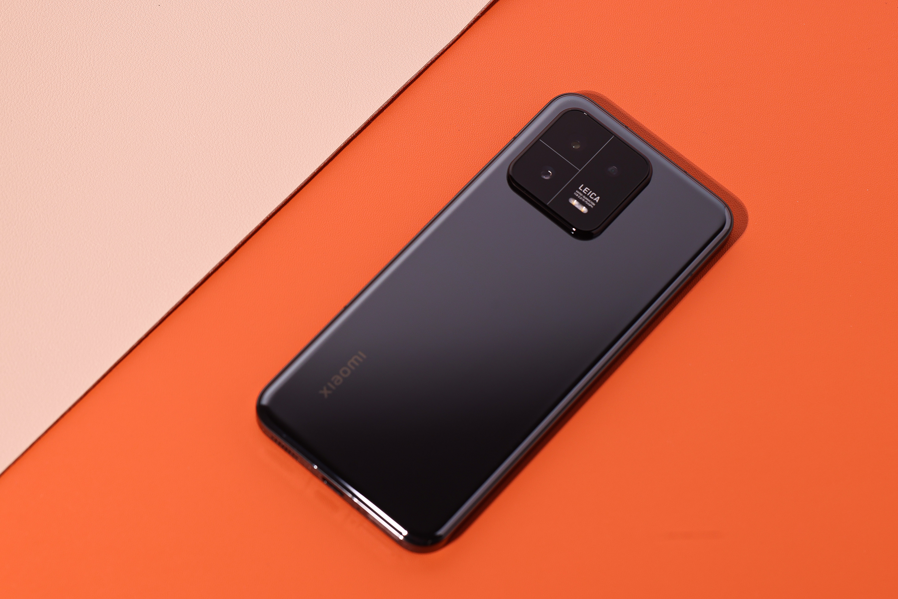 从4599元跌至2812元,256gb ip68 徕卡影像,小米旗舰沦为中端机