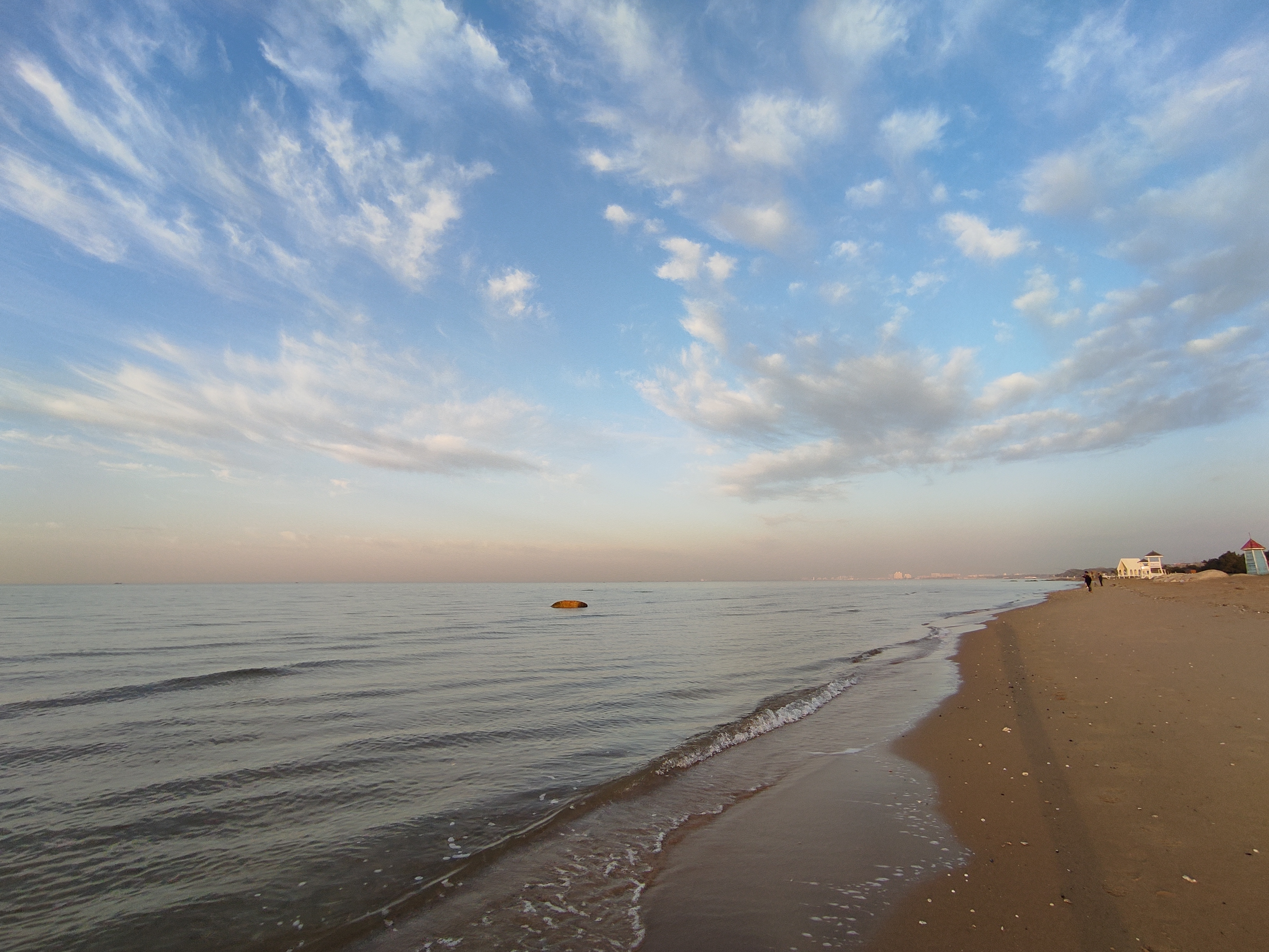 北戴河东二路海滩看日出