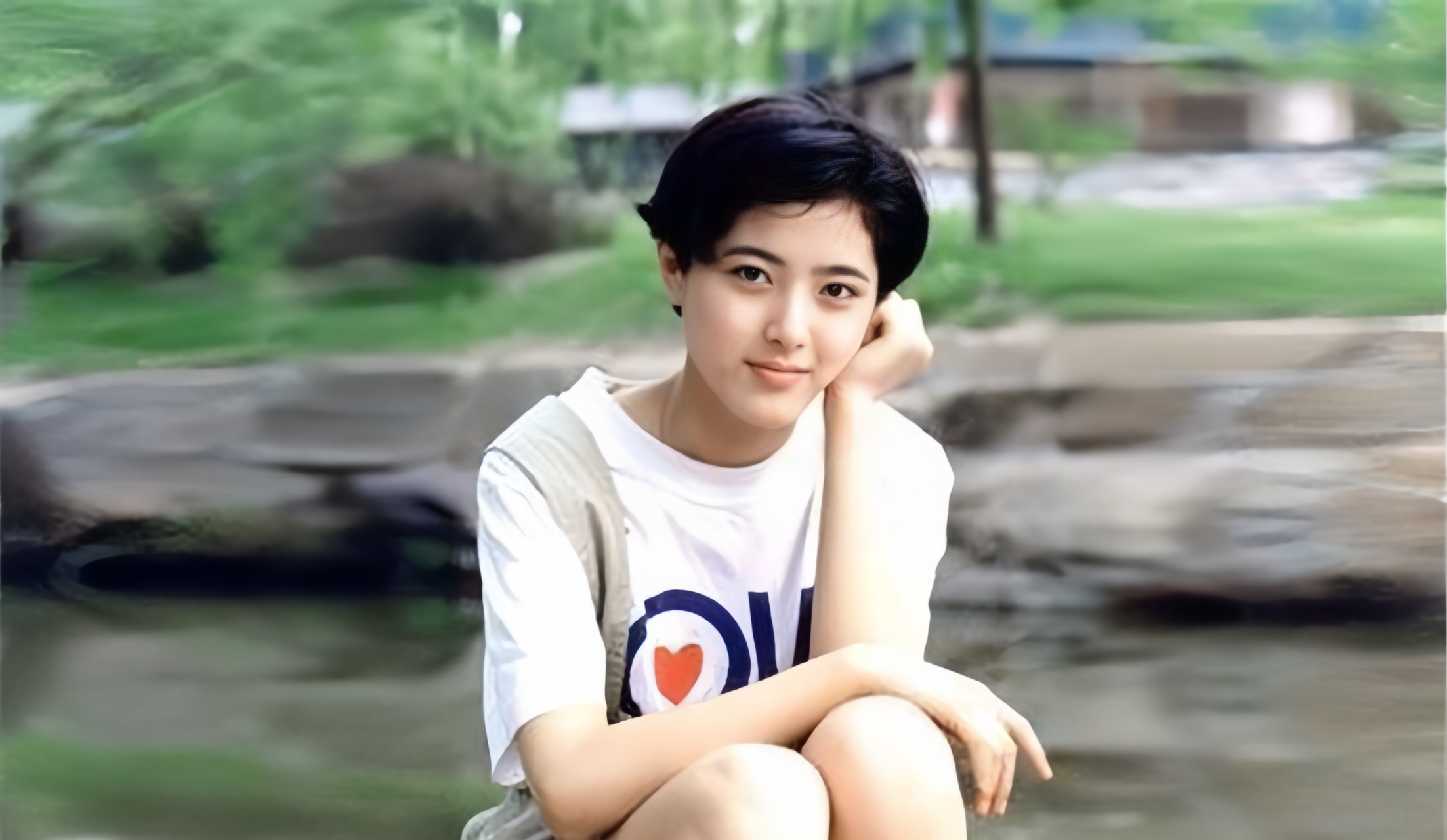 年轻时的曾黎,真是美得令人心动.