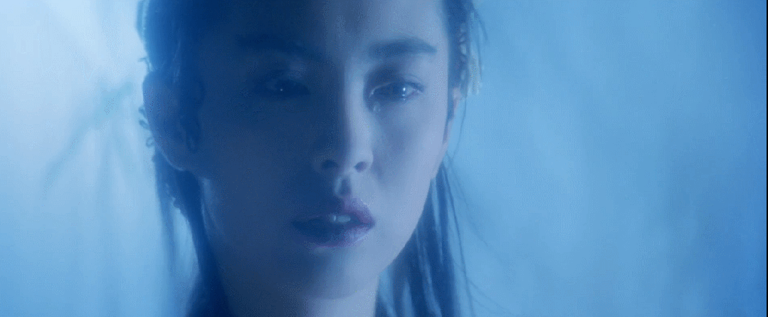 徐克的《青蛇》香艳撩人,才知道张曼玉玩的尾巴藏着这么深的暗示