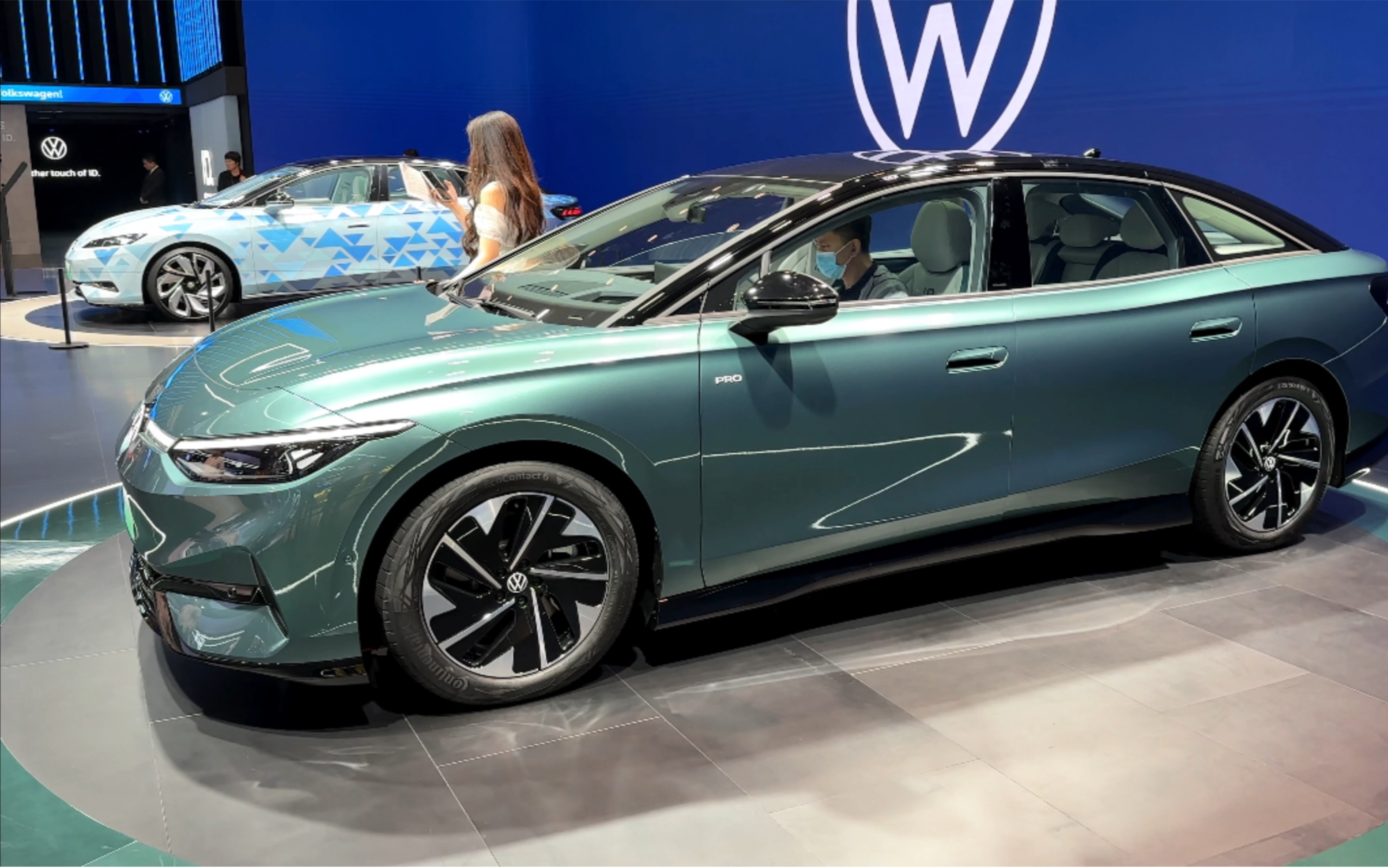 安全智享新旗舰id7vizzion,底线级安全技术,守护您的每一次出行