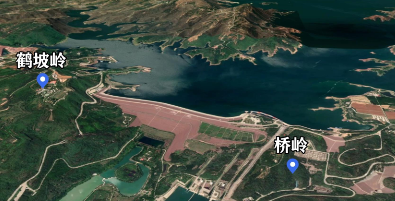 从卫星地图观察黄河小浪底水利工程,这里的黄河与想象中截然不同