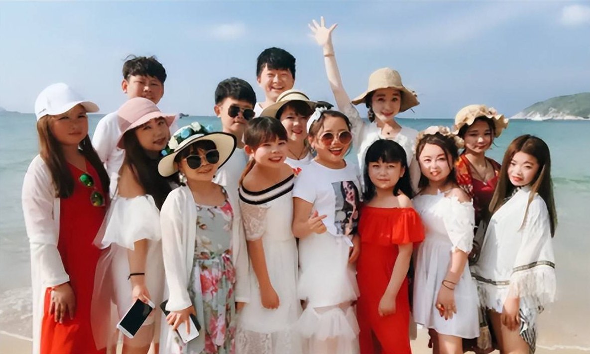 19年成都最美袖珍女结婚32岁长得像10岁婚后生活过得精彩