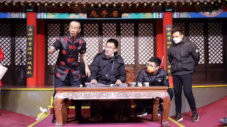 回顾河北鬼手王保合年近70岁用3球两碗赢走霍英东3亿投资