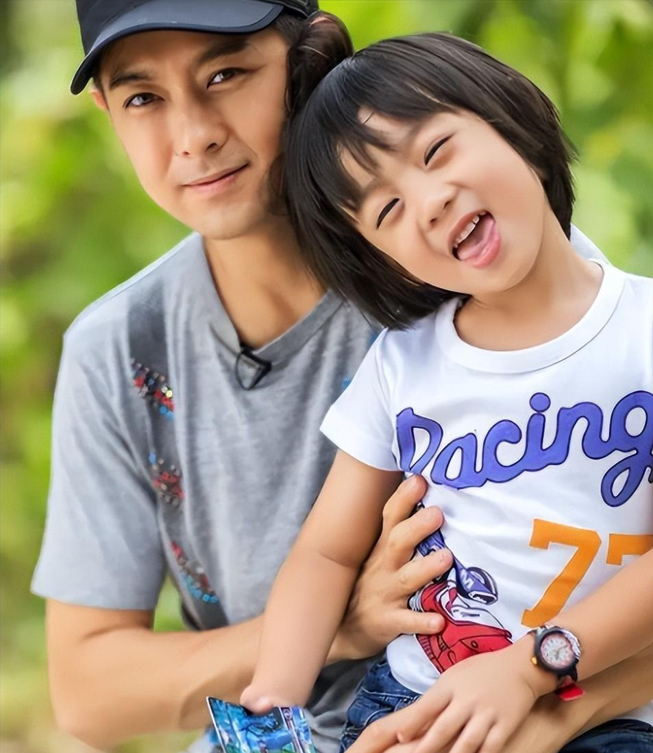 田亮叶一茜为女儿庆生风一样的女子已经16岁了森碟越长越漂亮