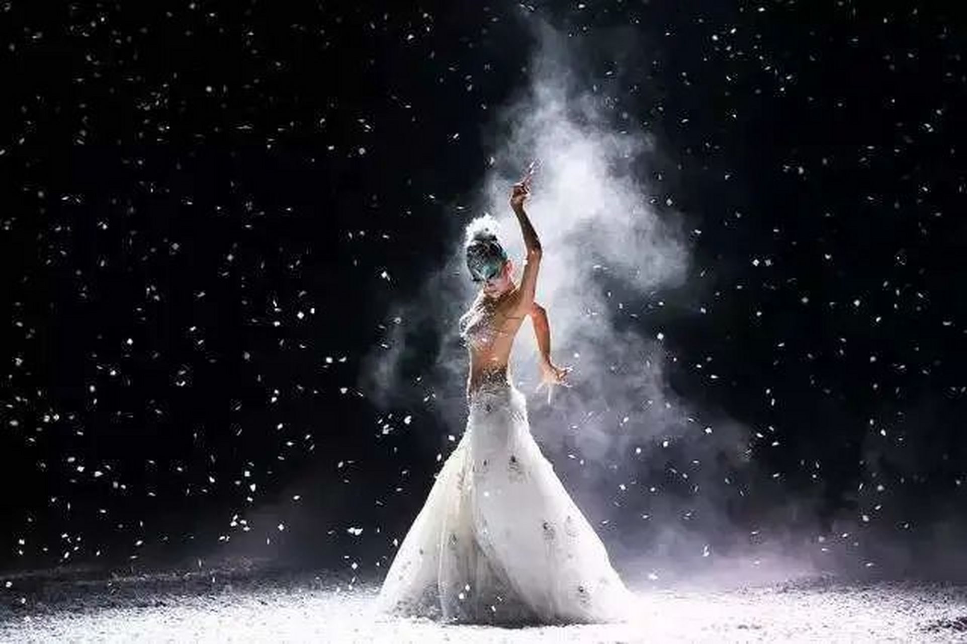 杨丽萍,孔雀舞的灵魂舞者!一生献艺不生育.