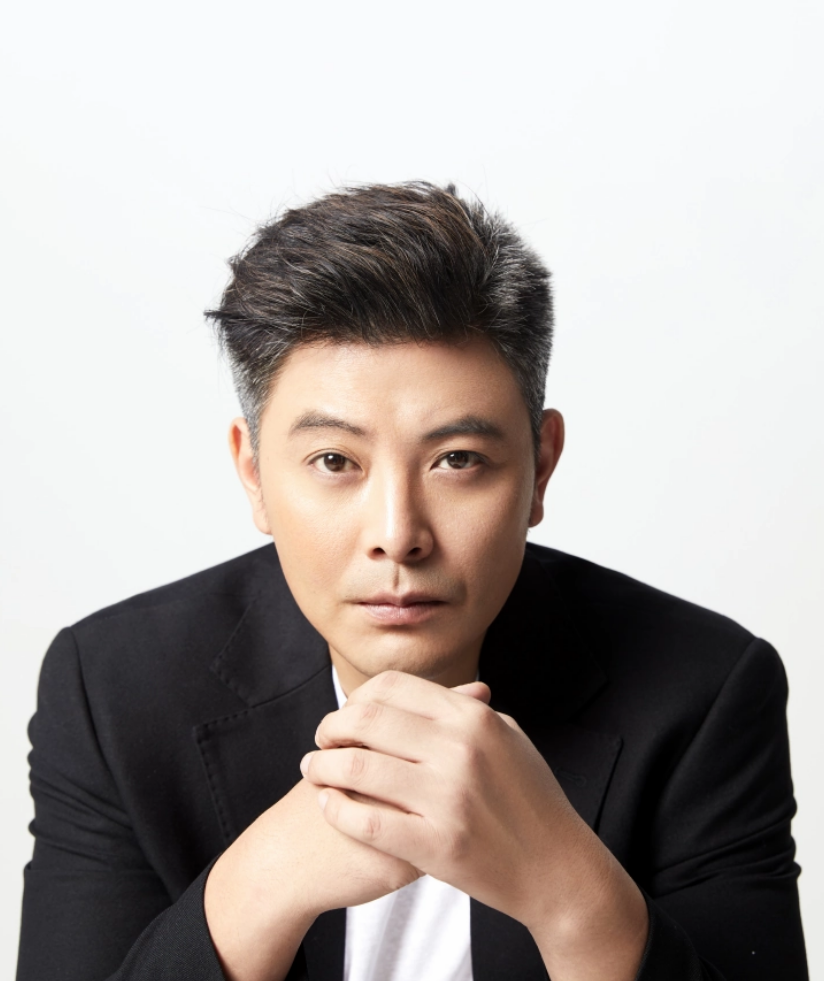 回顾演员吴其江:长得帅演技好,能叫上名字的人却不多早就该火了