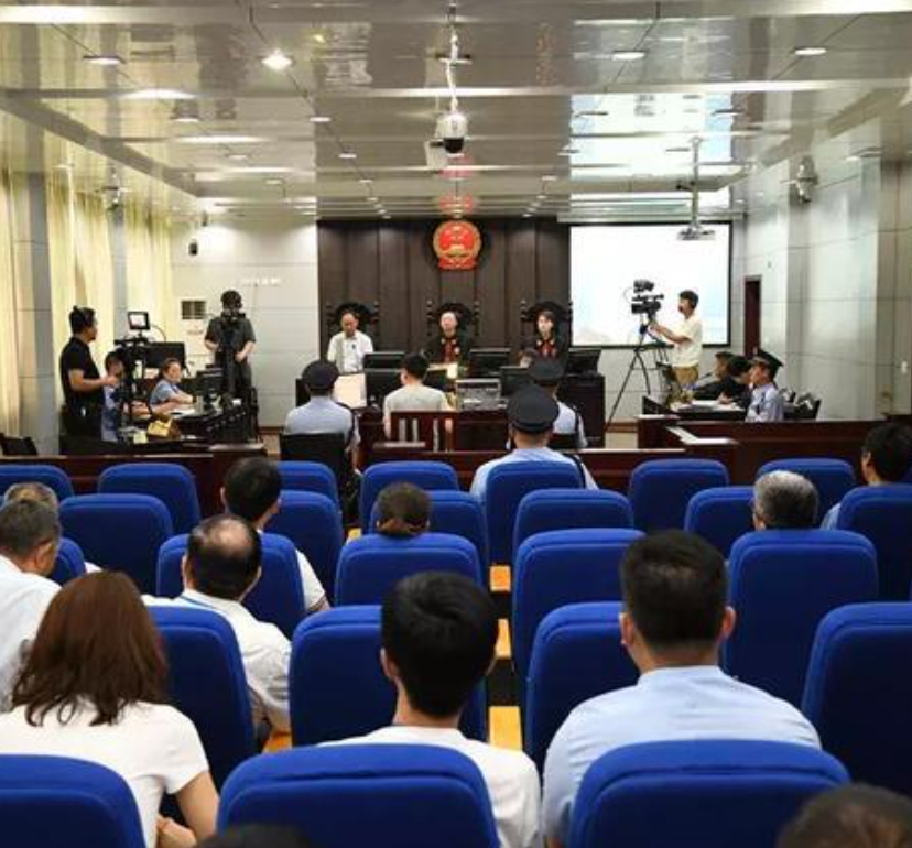 2018年,他在路上狂扇老师耳光,被判入狱一年半,如今后悔了吗?