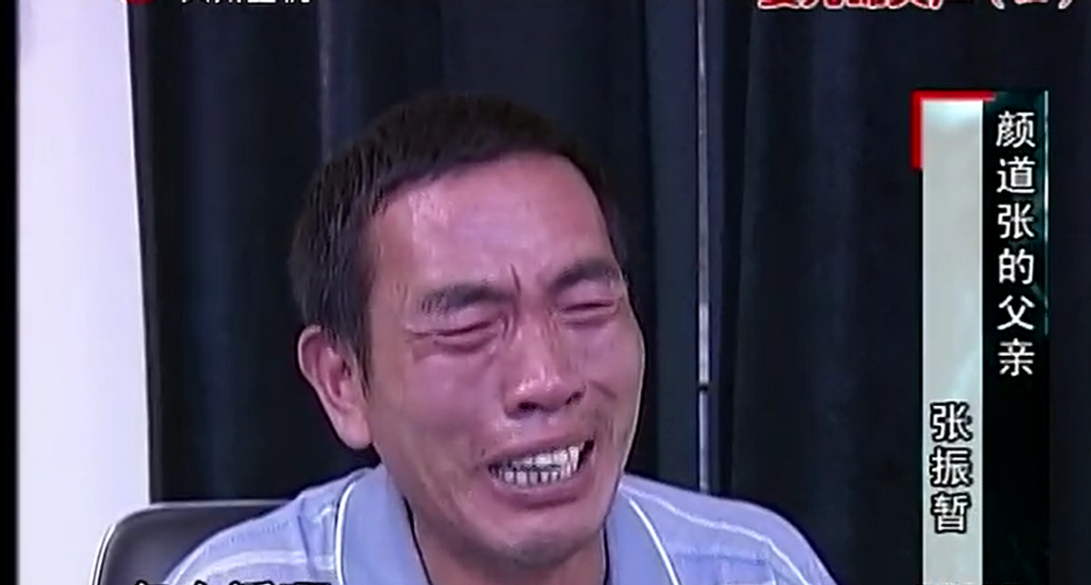 2011年,江西弃婴靠雨水在太平间存活整整8天,迎来十位爱心爸爸