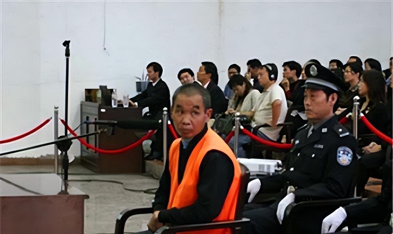 2006年7月30日,一名湖北市武安铁路工地工人周建平被人打伤,同时一只