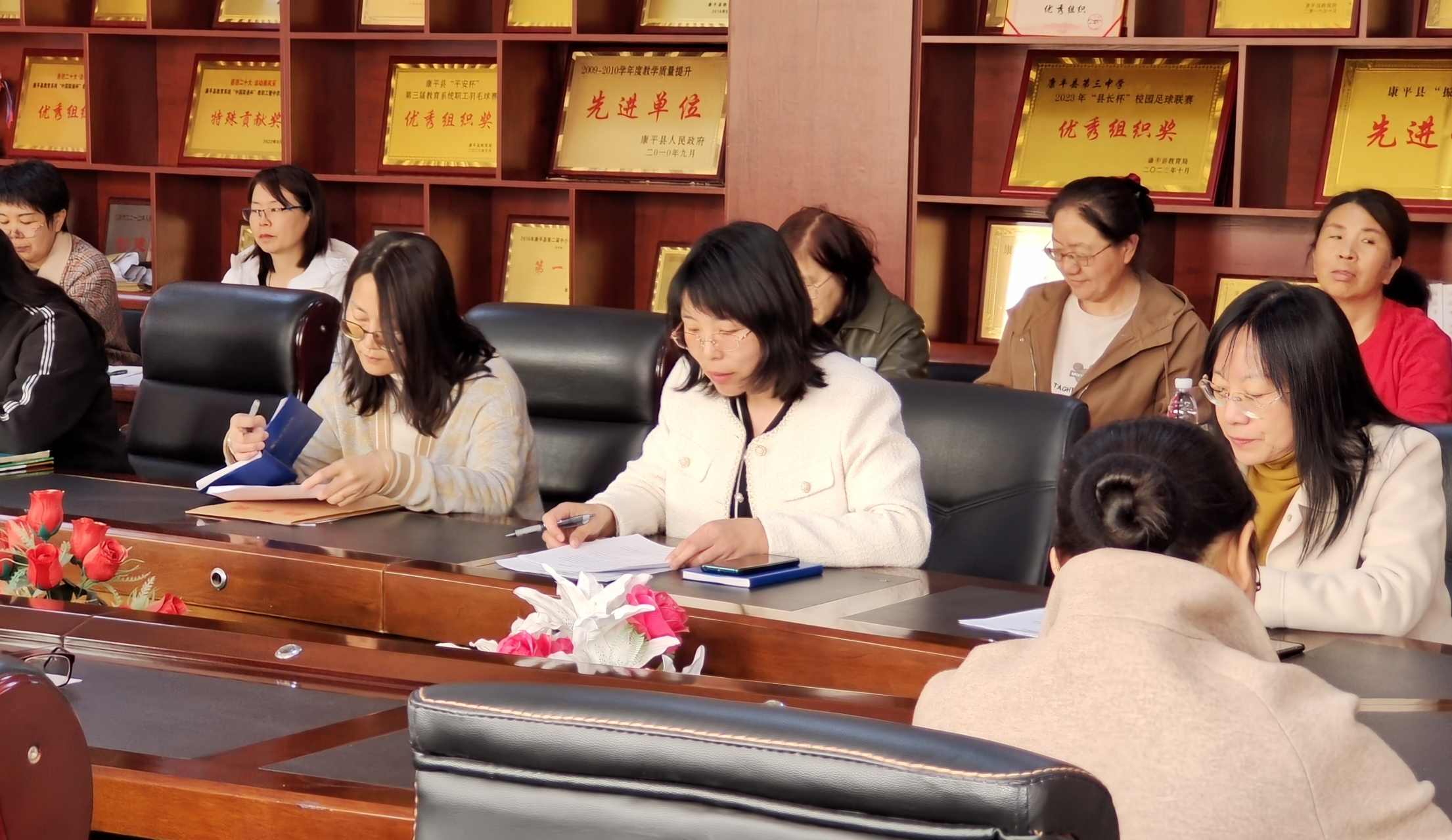 振兴新突破辽宁杠杠滴# 【"聚"集体智慧,"备"高效课堂 -- 康平三中