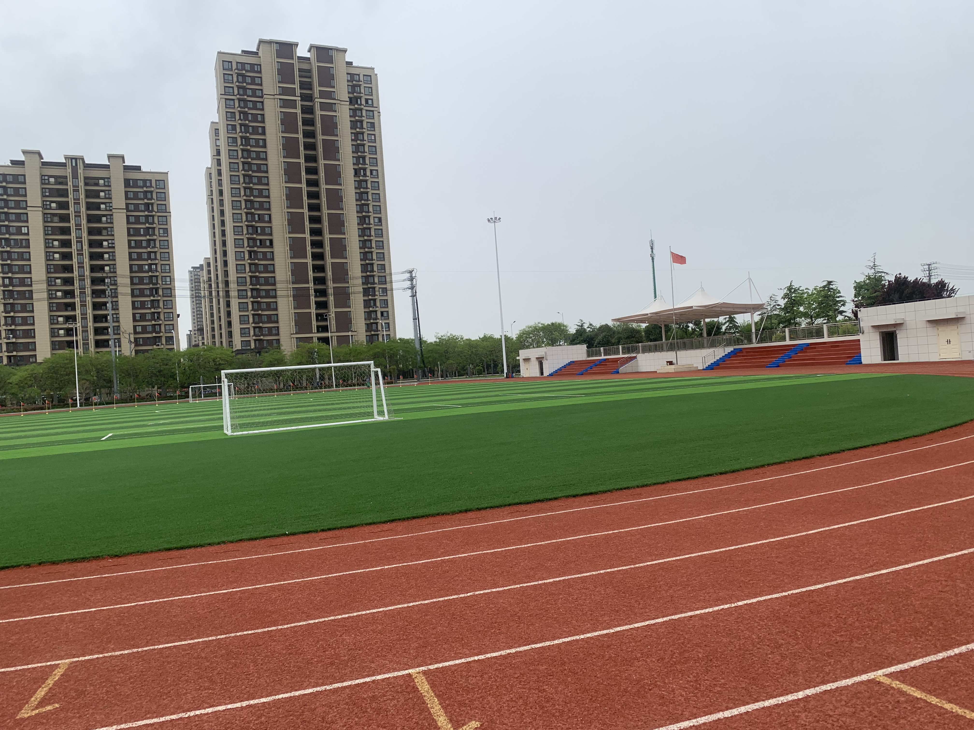 不要与闲人纠缠,不要与垃圾人纠缠,不要与生活不幸的人纠缠