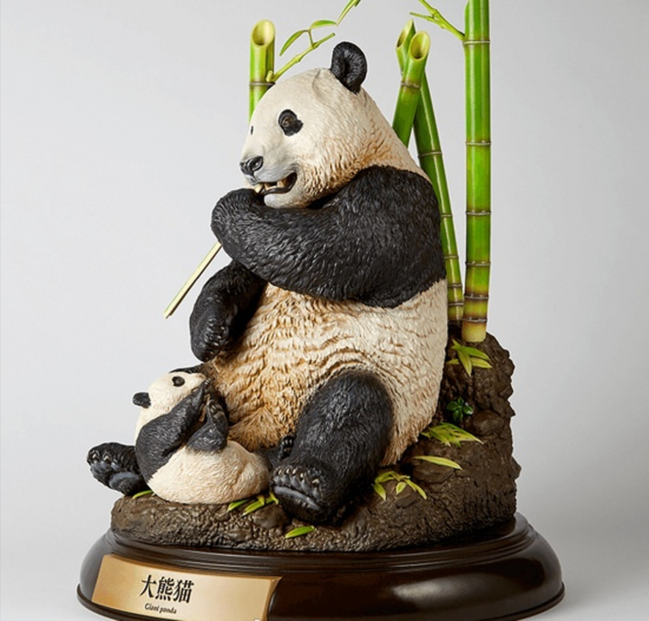 nature tales 大熊猫 雕像完成品,高39厘米,由造形总指挥松村忍设计