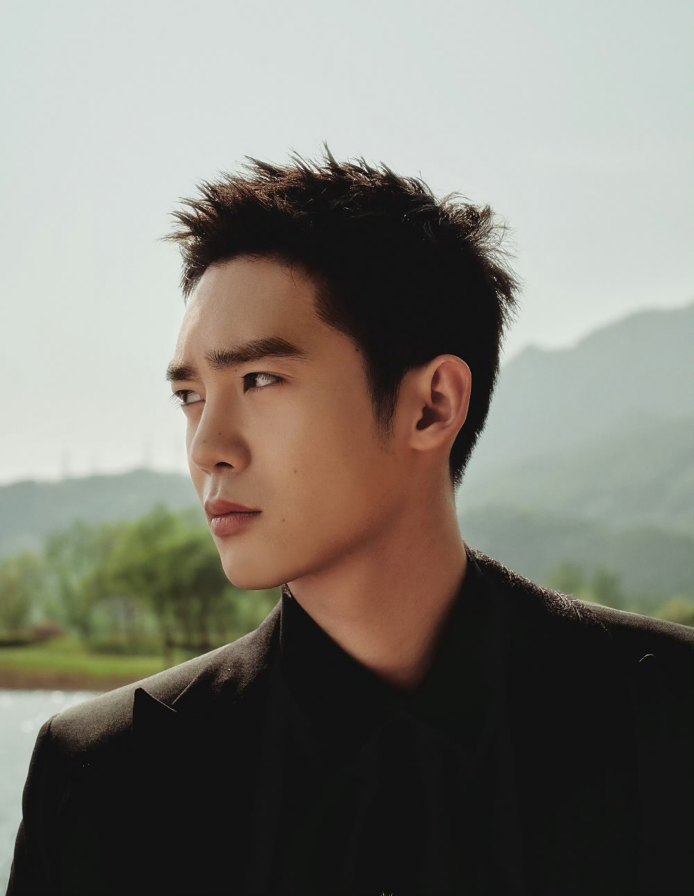 内娱很少有这样的短发寸头帅哥了,趁于适头发还没长长之前,赶紧来多