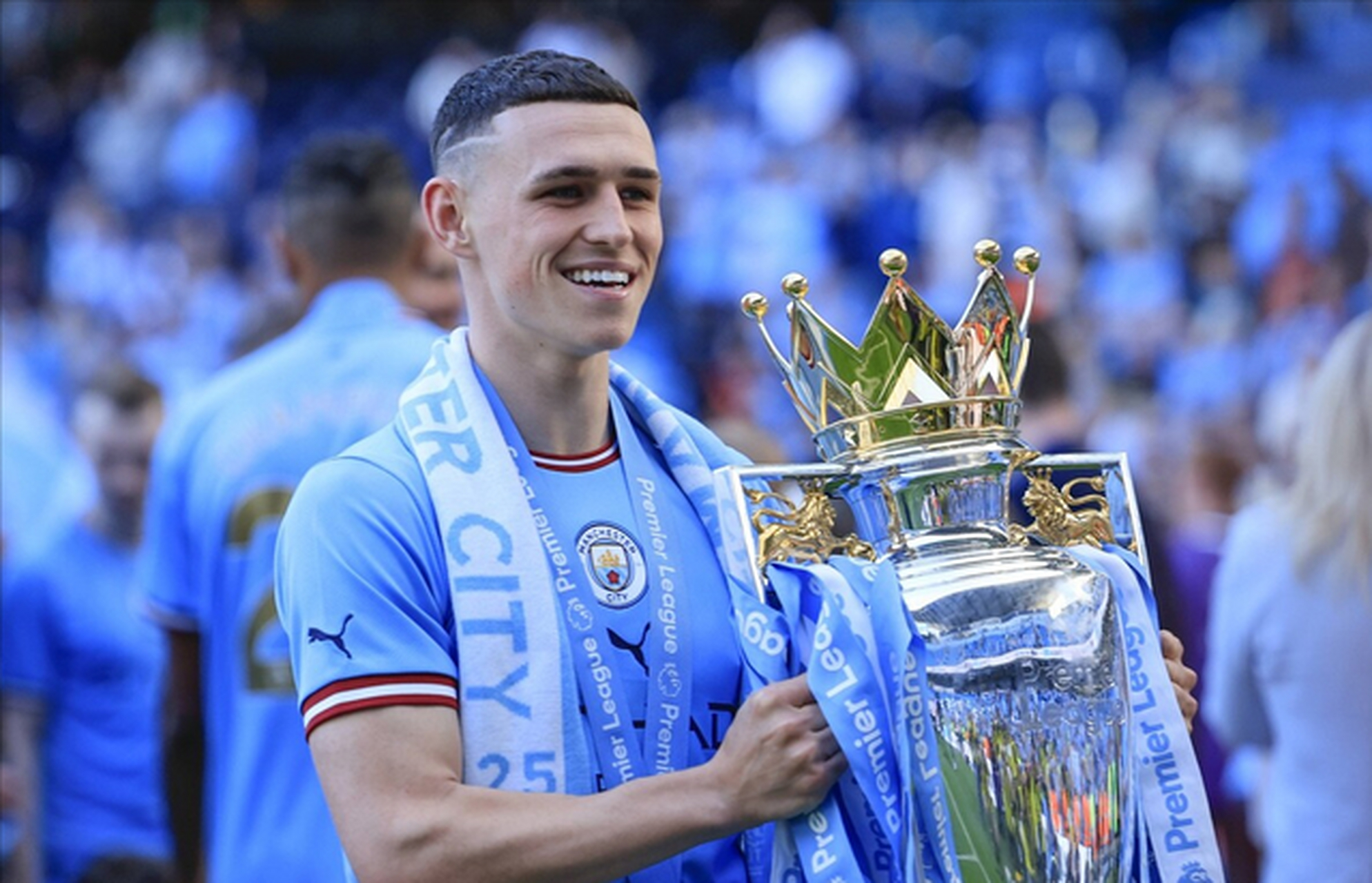 本赛季曼城太子福登表现极为出色,是金球奖费用努力争夺者!