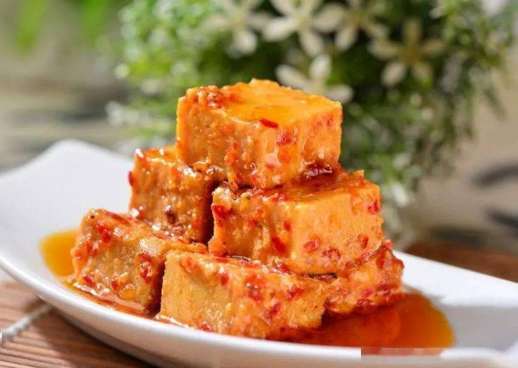 02忠州豆腐乳:是忠县的特色美食之一,味道鲜美,香气扑鼻;  2.