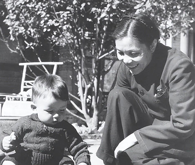 丈夫纨绔子弟,她孤身养育4个中央委员,临死尚不知爱子死讯