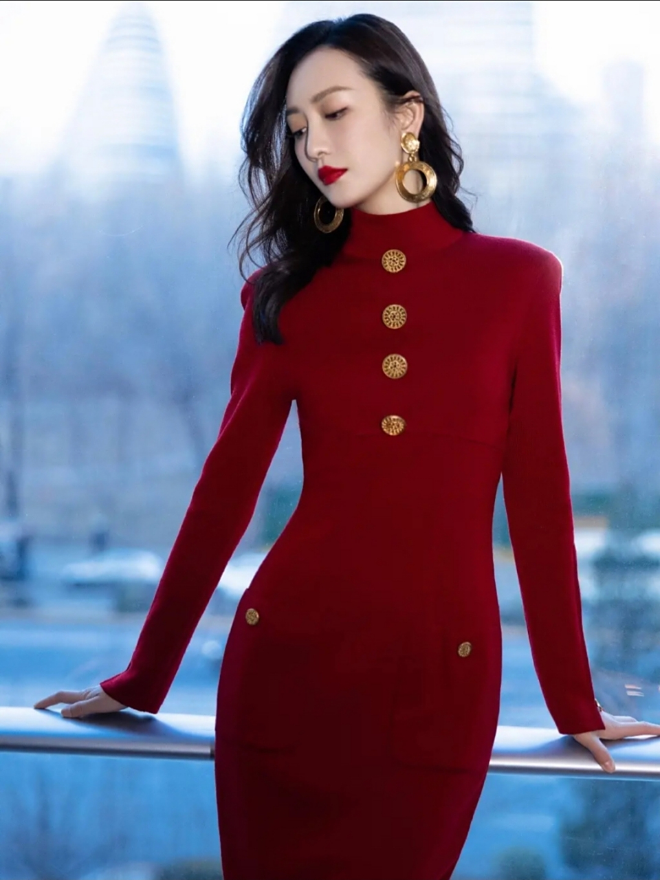 王鸥时尚写真大赏,高贵优雅气质尽显,长卷发温柔恬静惹人爱!