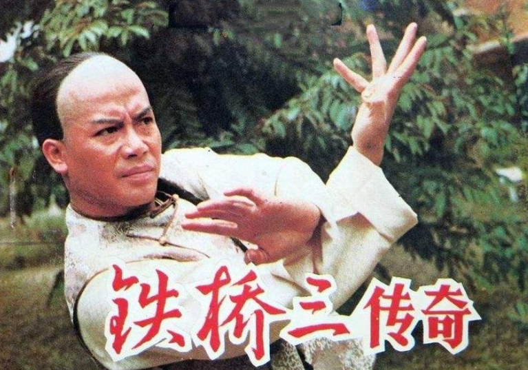 作品,可惜成绩不尽人意,此后与李连杰担任一段时间内深圳武术队的教练