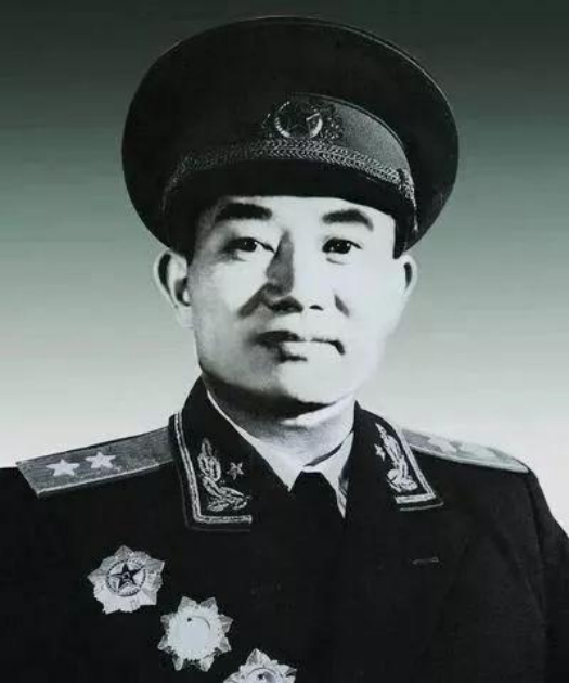 1942年一八路军首长负伤被俘刘伯承下令必须把人抢回来