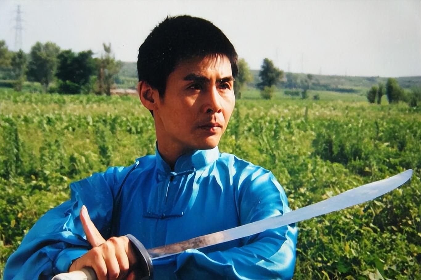 回顾内地影坛风光不再10位打星现状有人英年早逝有人亿万身价