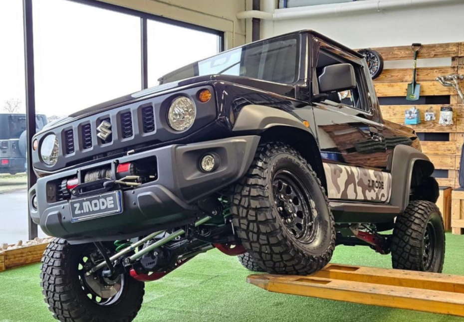 铃木吉姆尼皮卡,造型硬派霸气,搭载1.5l 5速手动变速箱