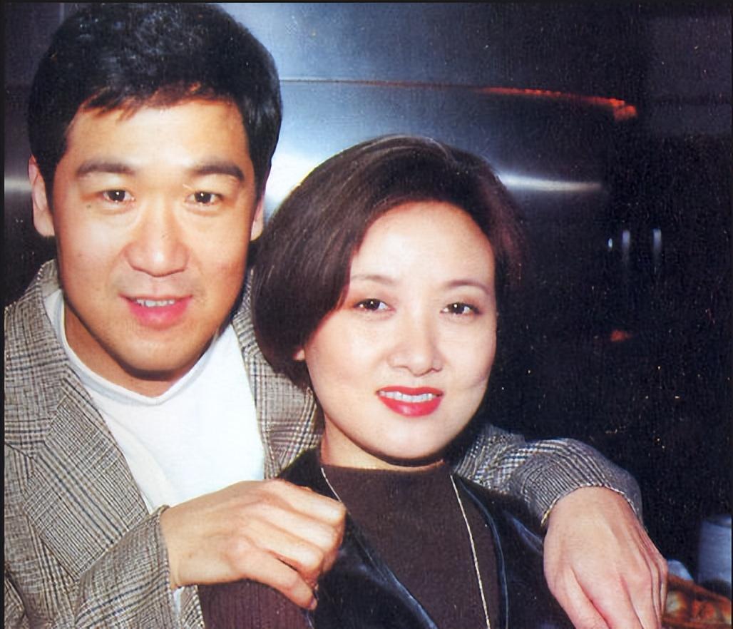 回顾金婚演员境况差距大有人被封杀有人红透半边天