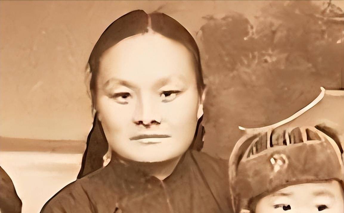 回顾一保姆照顾雇主全家44年79岁退休后雇主儿女把她当亲妈养