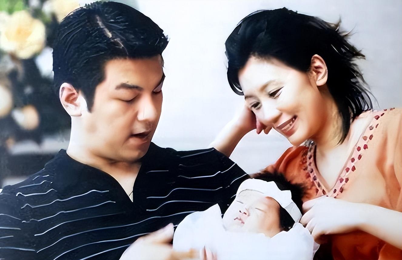 回顾小李飞刀演员境况唏嘘焦恩俊再遇婚变龙小云已长大