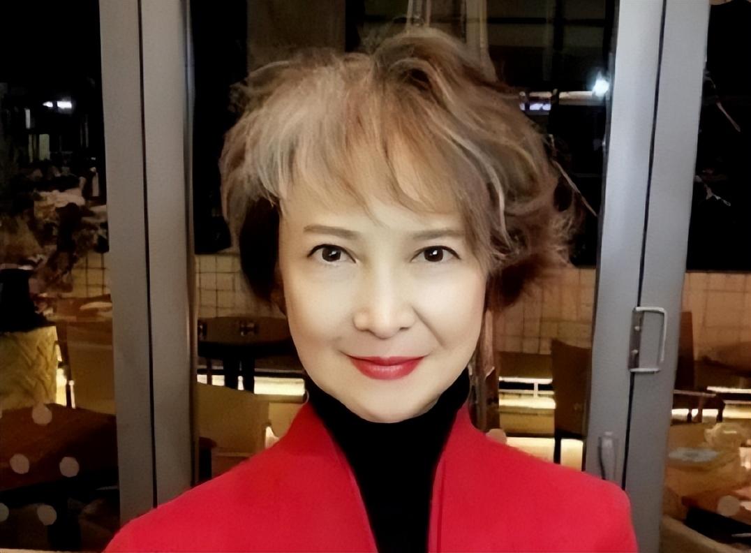 回顾方世玉演员境况唏嘘有人早已离世有人老公锒铛入狱