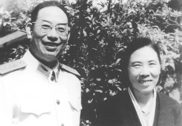许光达与妻失散10年后坚持不另娶婉拒贺老总说媒绝不负她