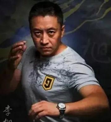 回顾李旭自称第一保镖:服务过总统打败过拳王,巴菲特为他开出天价