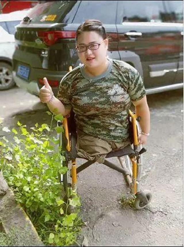 15年湖北无腿妈妈试管生下双胞胎后孩子有发育障碍近况如何