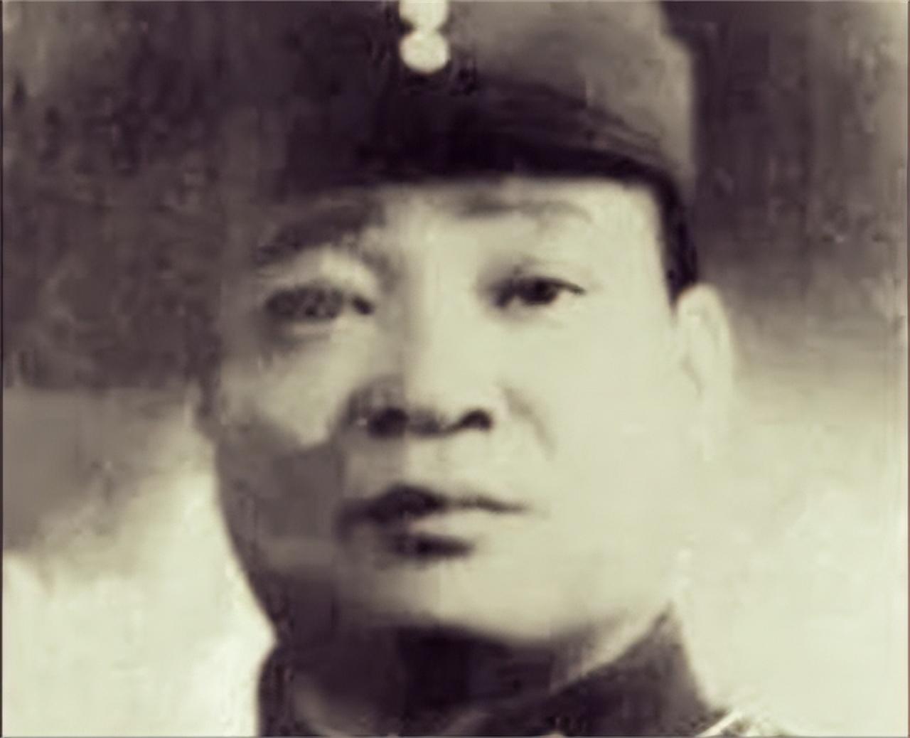 听闻吴化文的35军攻占总统府粟裕急调24军入南京把他们替下来