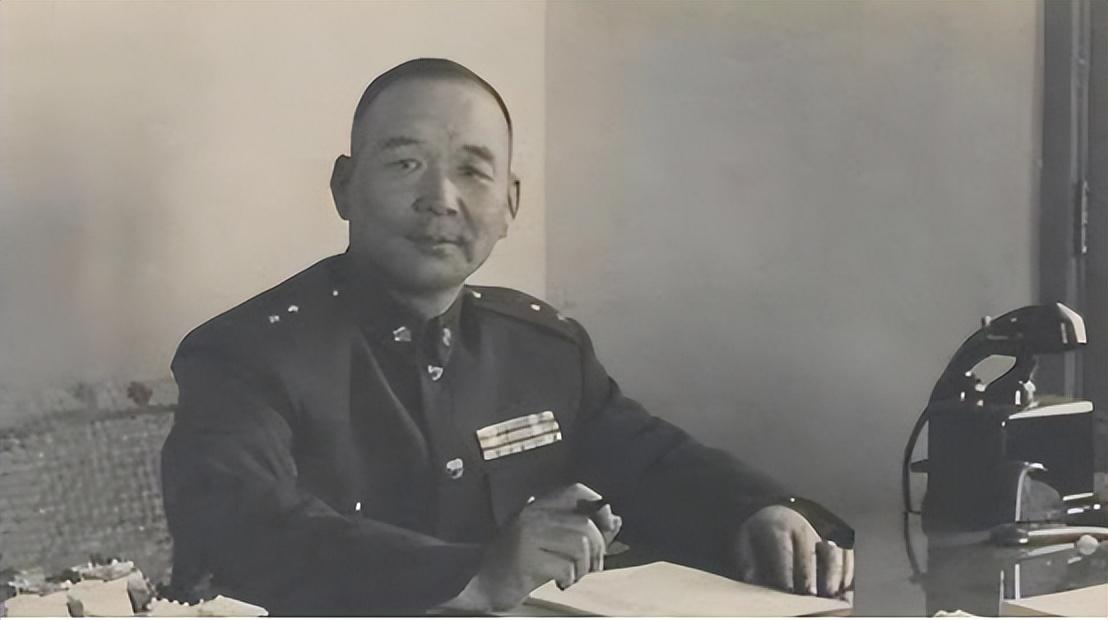 1946年粟裕将军对阵胡琏3度斗法均未果胡为何次次侥幸存活