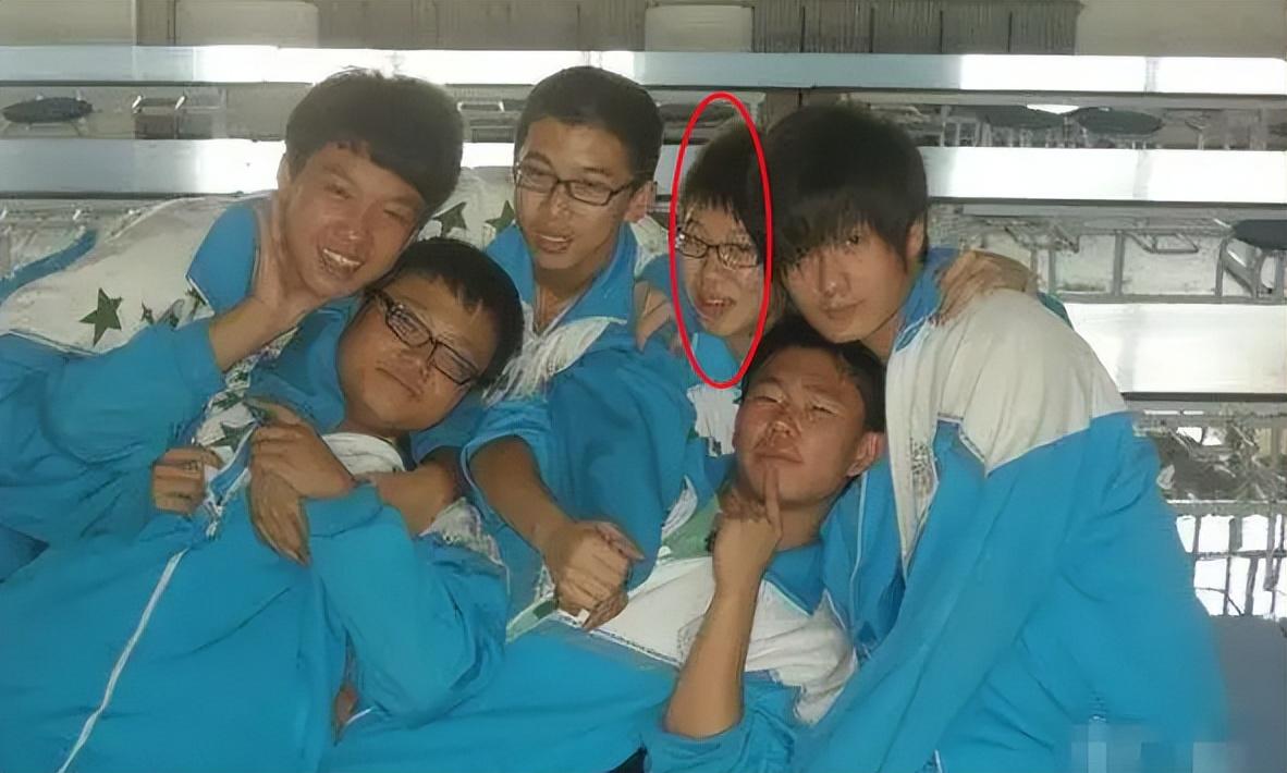 2011年18岁少年与富二代起冲突送医后丧命对方叫嚣不差钱