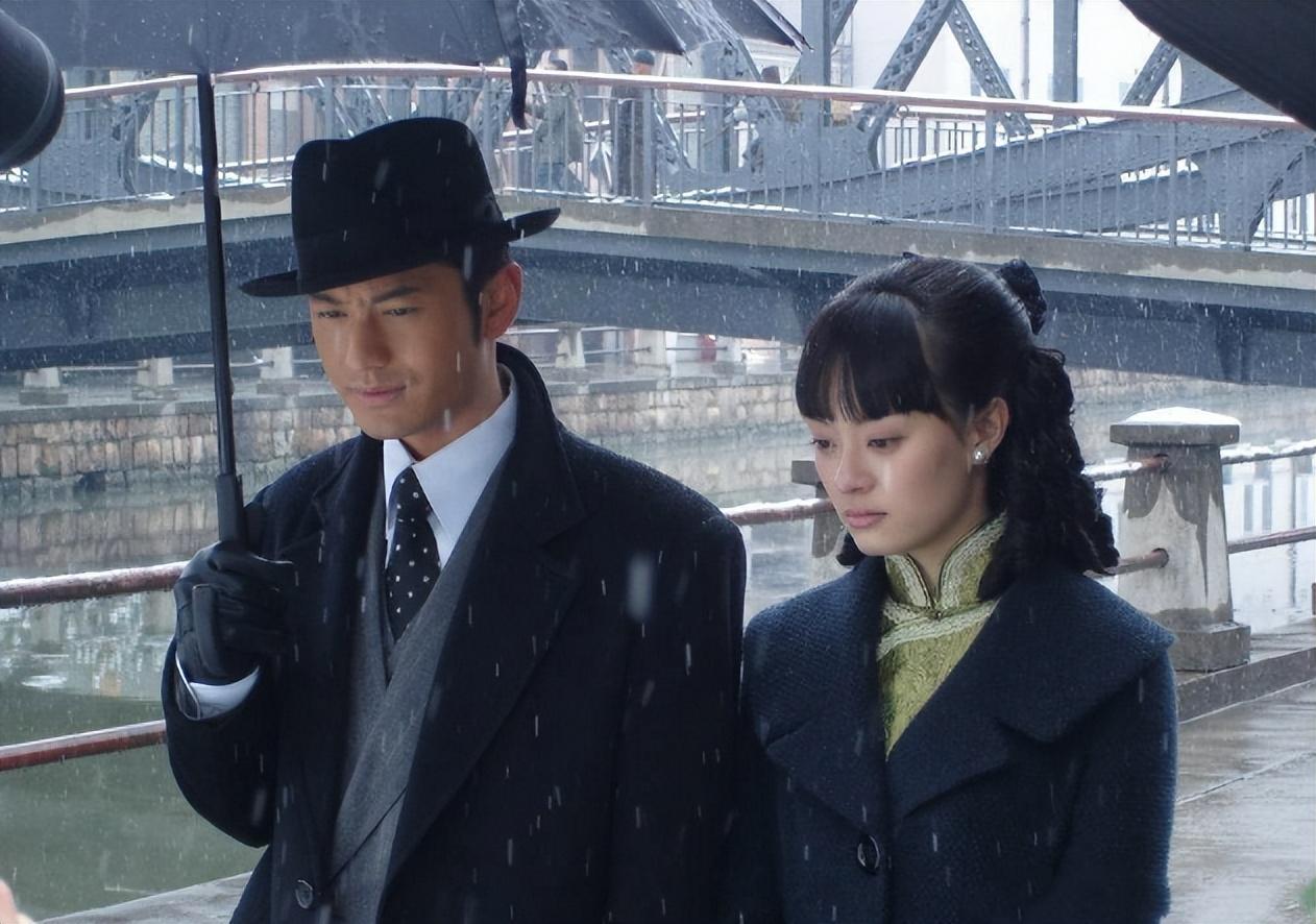 回顾新上海滩演员境况差距大有人自毁前程有人已成顶流