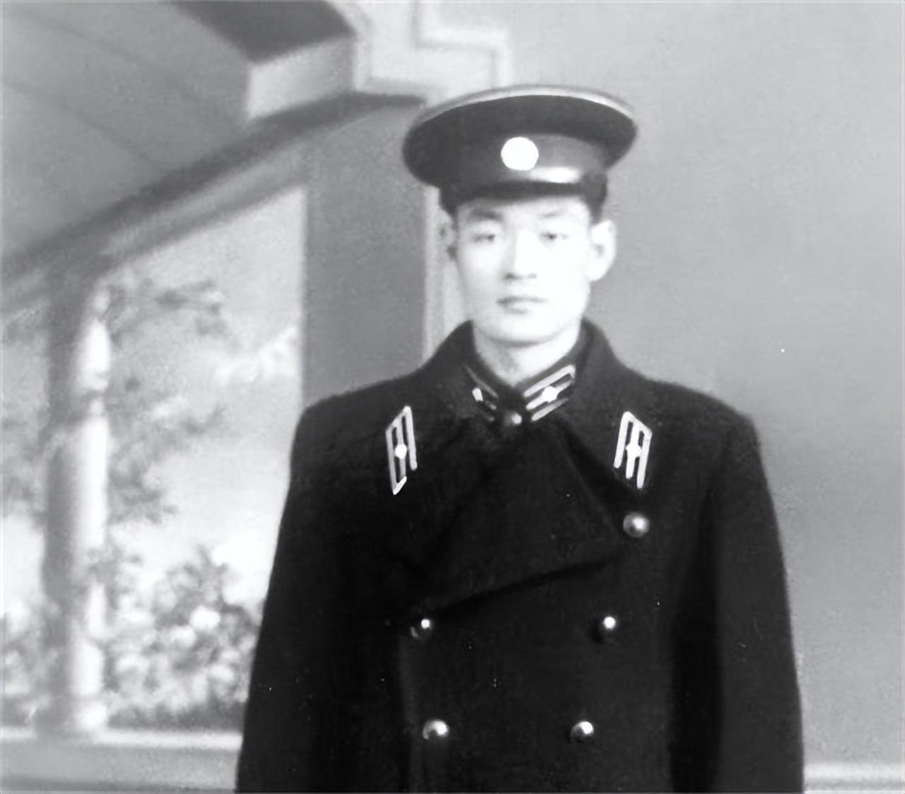 许世友长子许光81岁路边找人修鞋勤俭一生患癌提三不原则