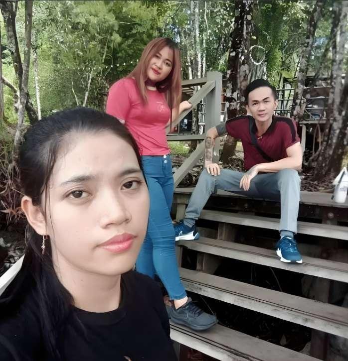 马来西亚华裔同时娶俩老婆,两新娘是好闺蜜,享齐人之福惹争议?