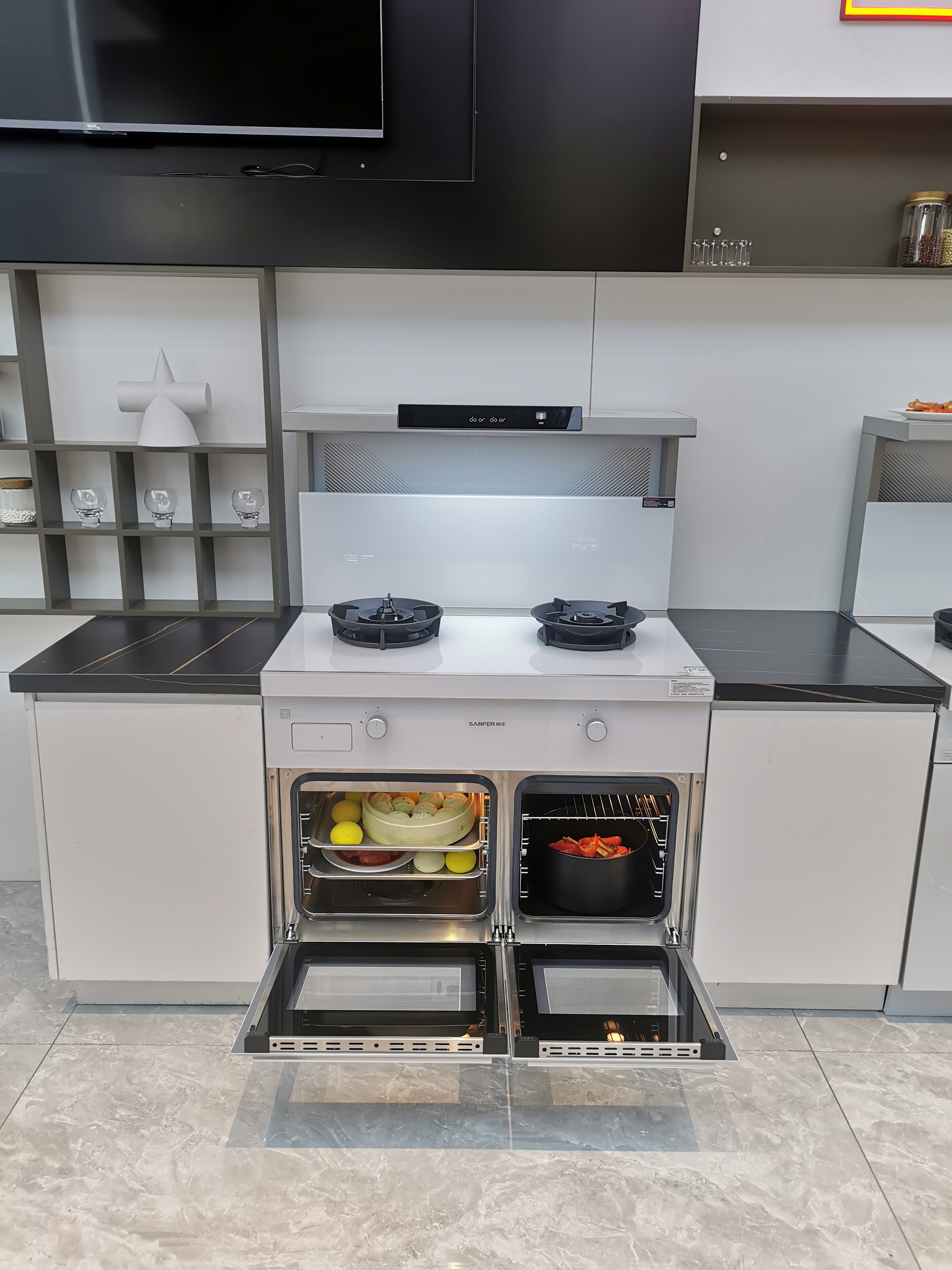 而集成灶10大品牌帅丰天机3蒸烤独立集成灶拥有超高颜值,能够轻松俘获