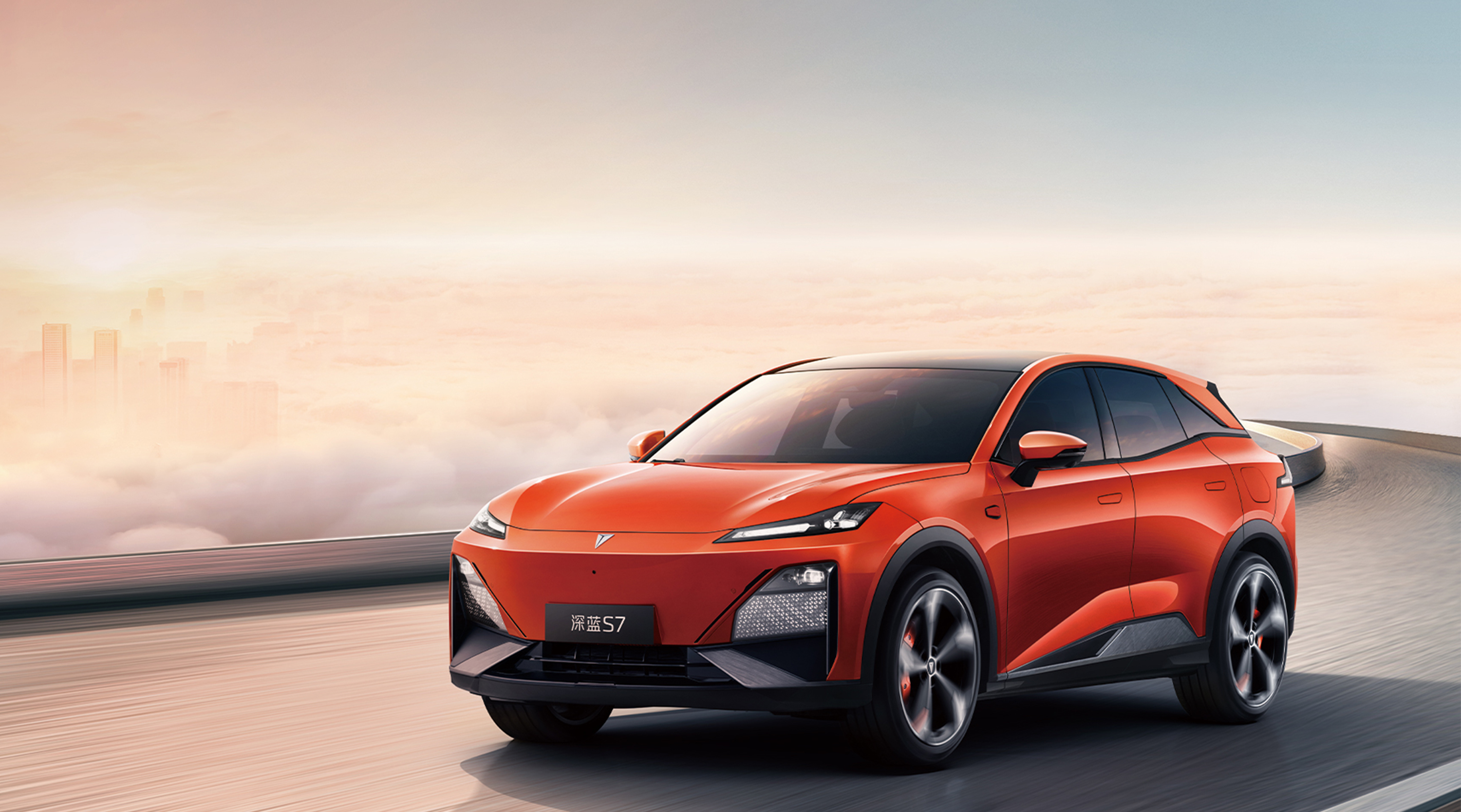 一年开不上1万公里的话,恕我直言:宁选纯电,增程也不选插混车