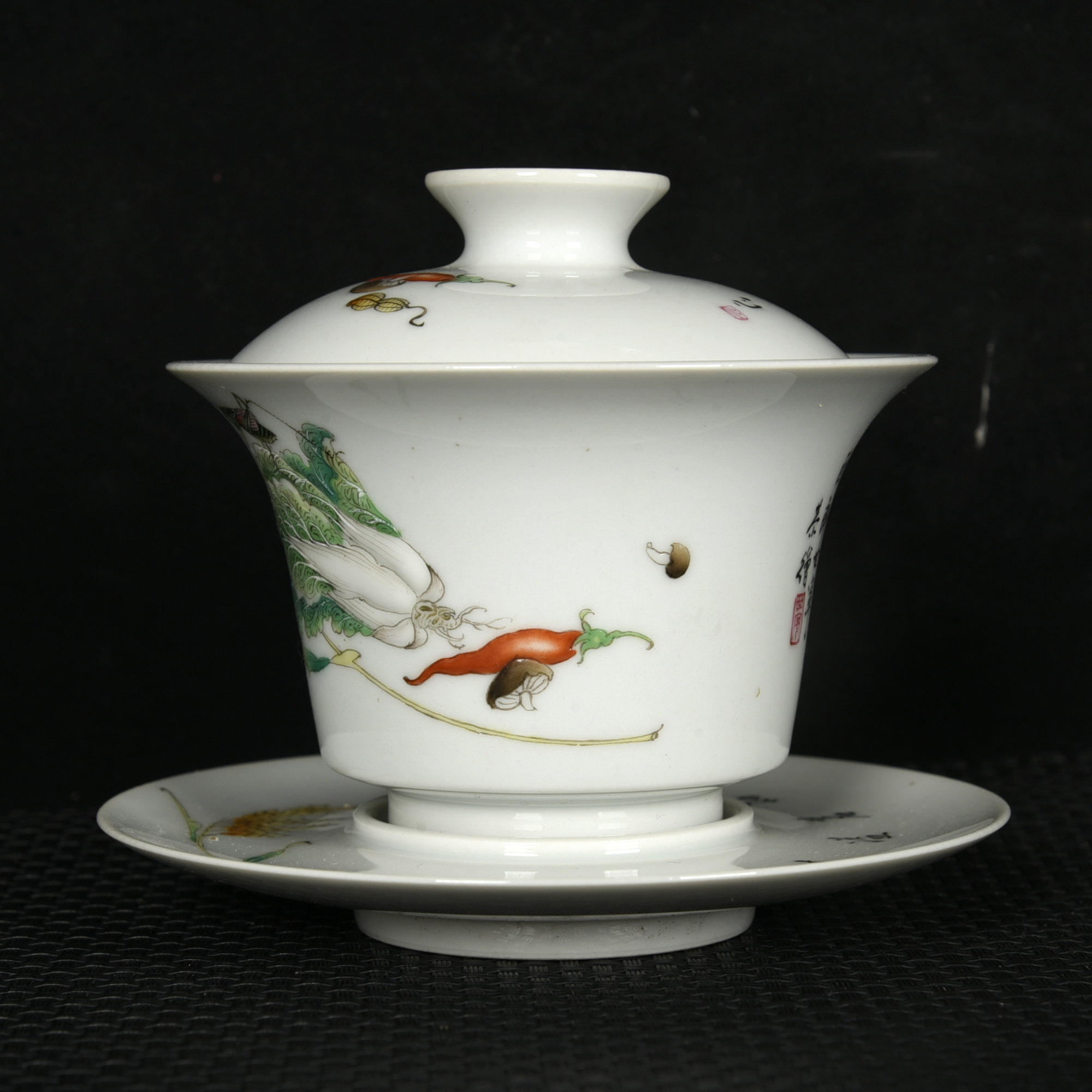 清雍正郎世宁珐琅彩果蔬白菜纹马蹄饭杯