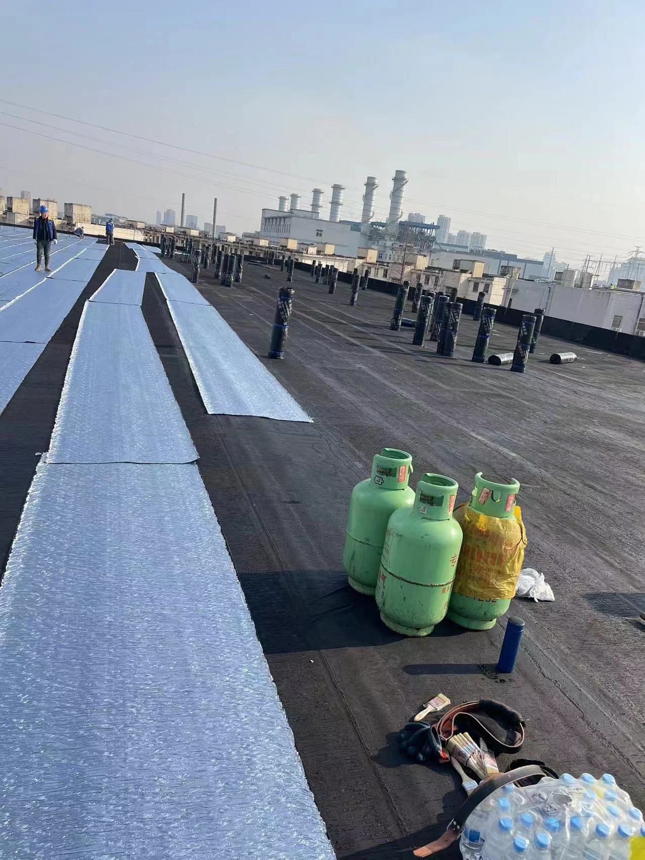 喷涂速凝橡胶沥青防水涂料：行业新宠儿