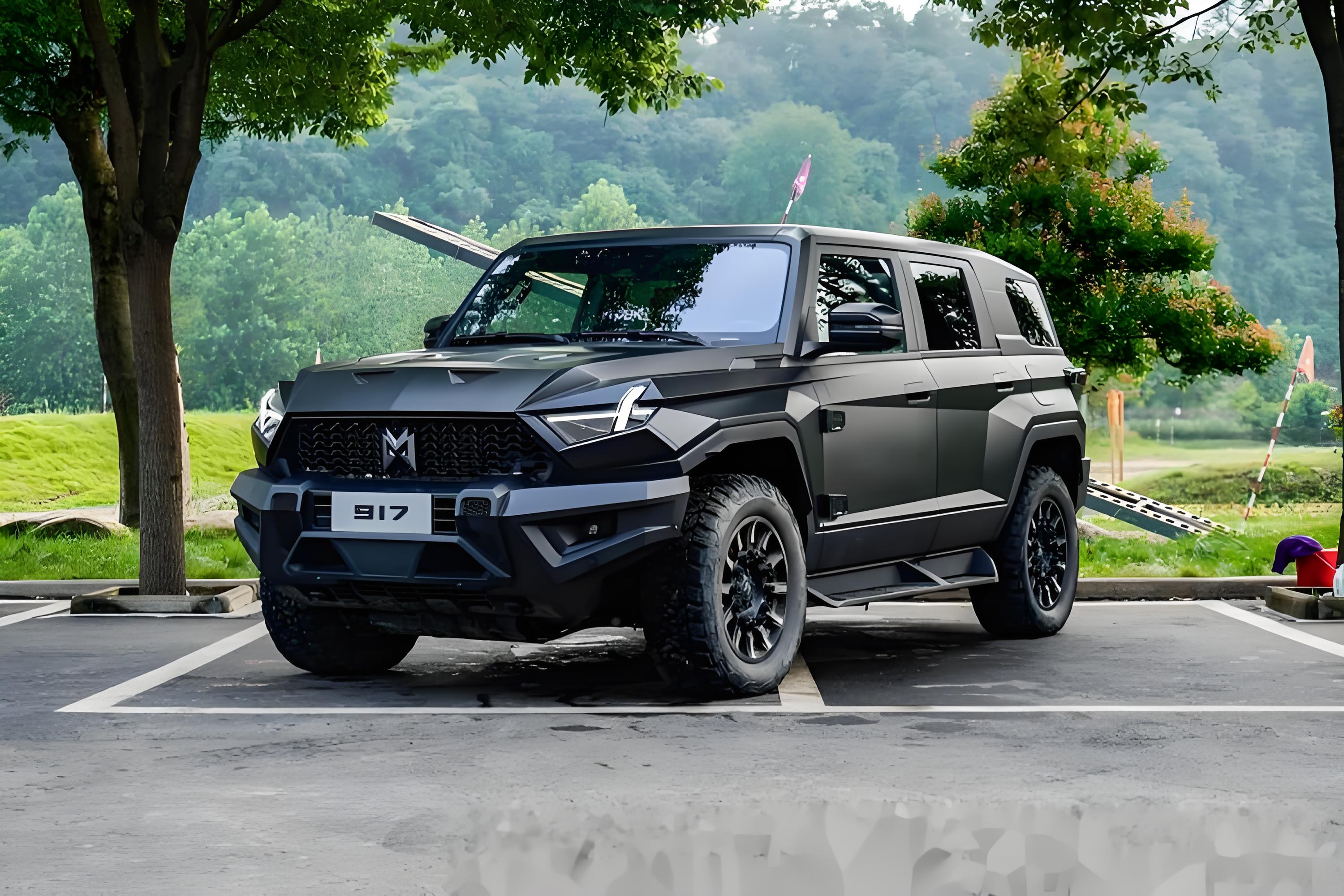 豪华电动suv新选择:猛士917限时优惠5万,豪华与科技的完美结合